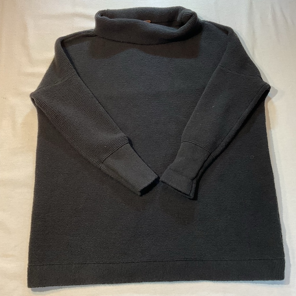 Free People Womens Black‎ Size Med Turtleneck Ottoman Slouchy Seater Oversized